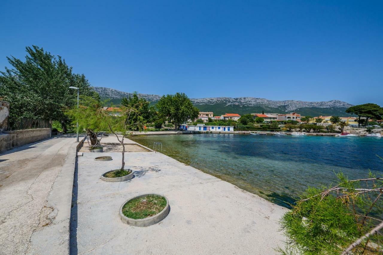 Apartments Sea Star Kastela Bagian luar foto