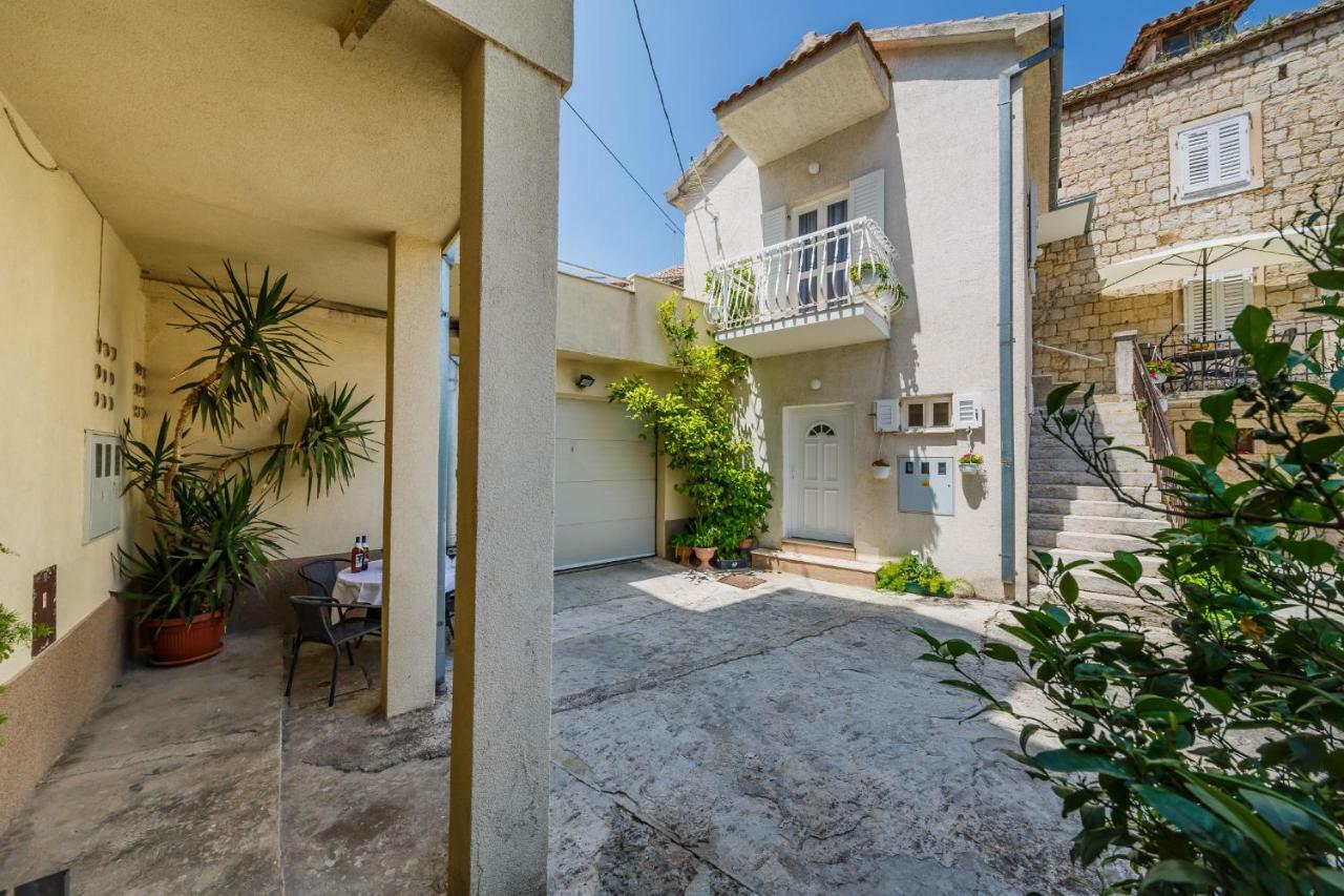 Apartments Sea Star Kastela Bagian luar foto
