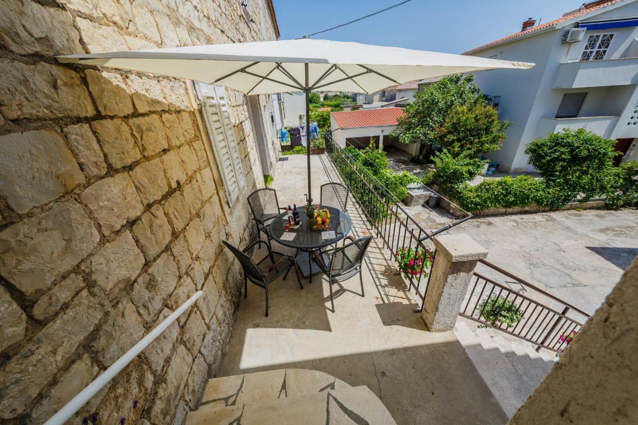 Apartments Sea Star Kastela Bagian luar foto
