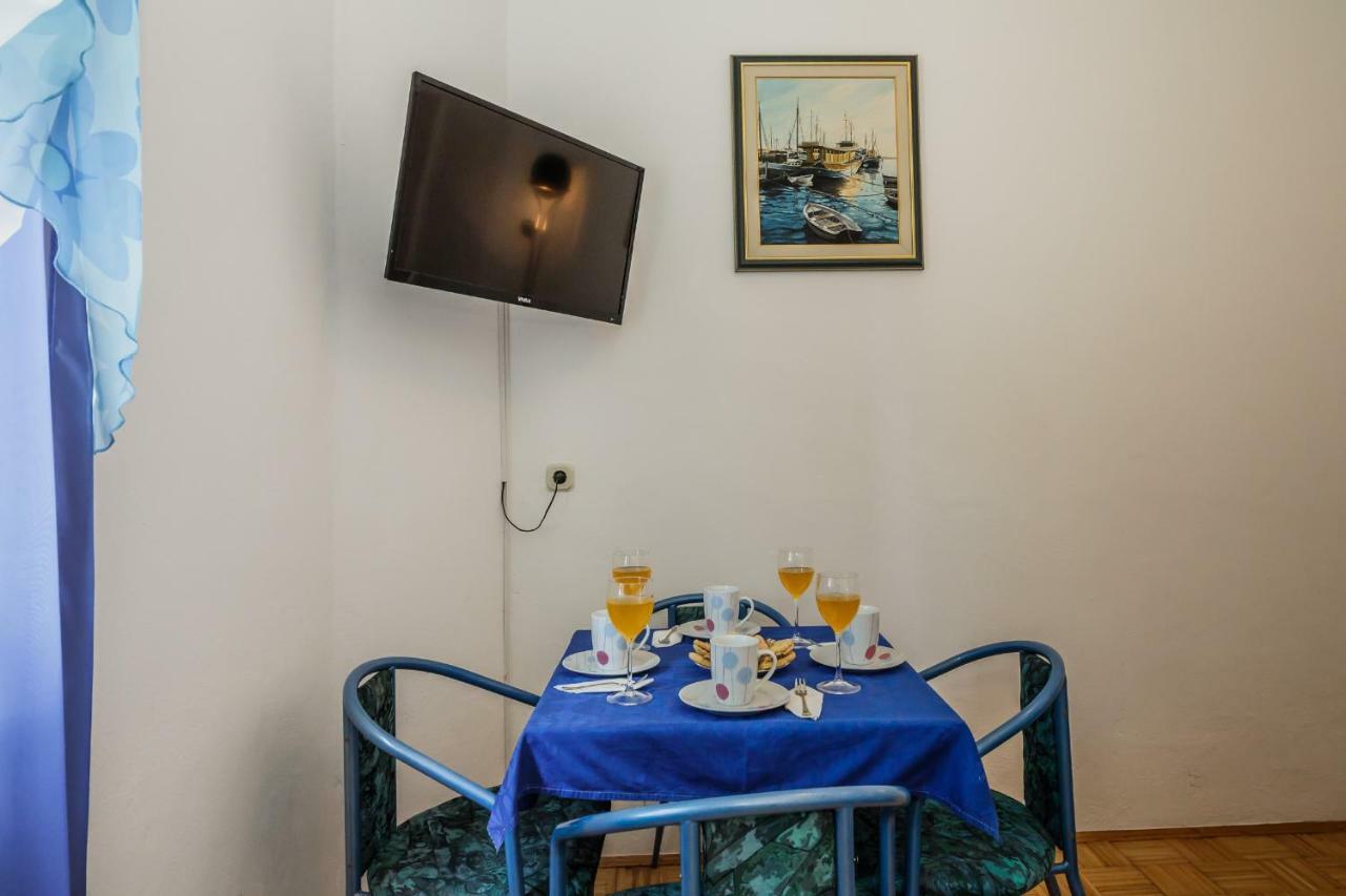 Apartments Sea Star Kastela Bagian luar foto