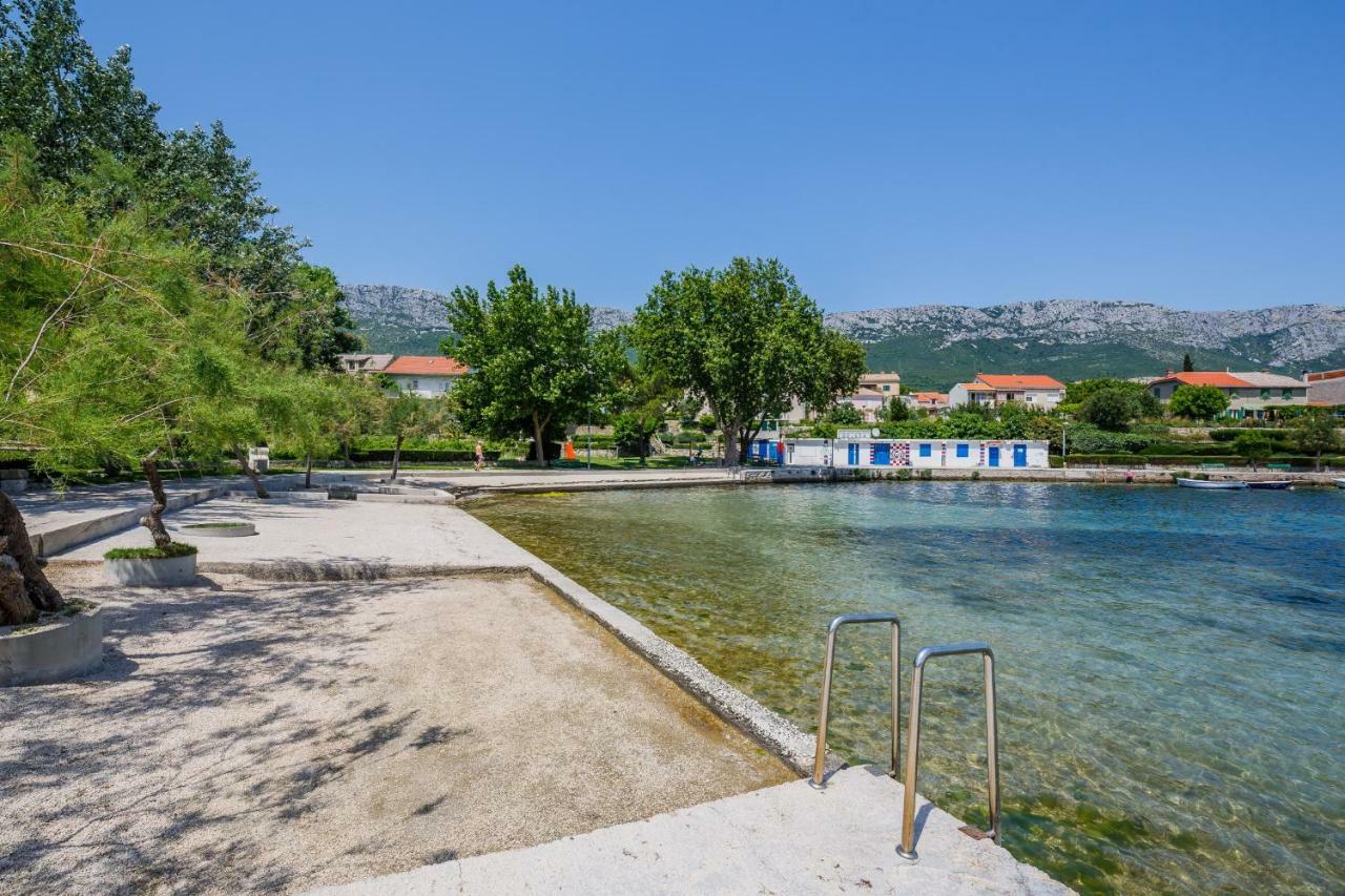 Apartments Sea Star Kastela Bagian luar foto